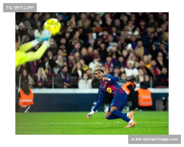 奥萨苏纳直接足球风格依赖边路传中，布迪米尔成进攻支点